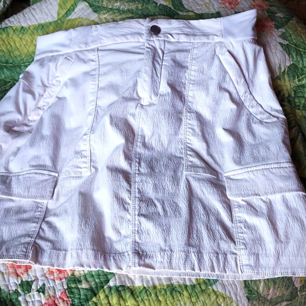 Athleta Trekkie Skort